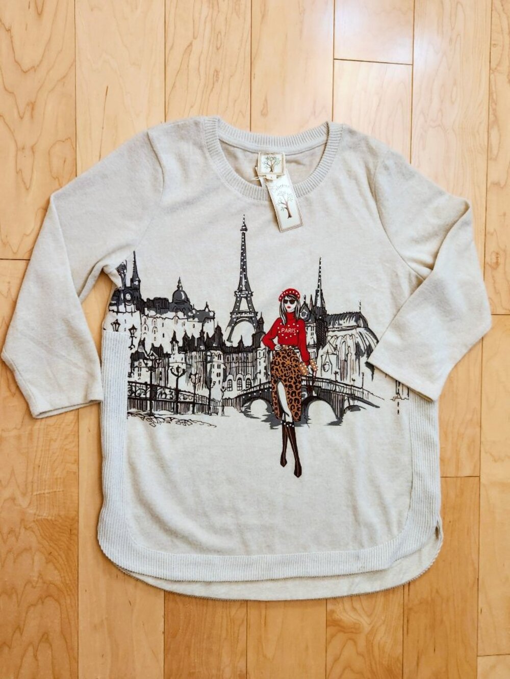 COLORTREE Paris M-L Red Barret Eiffel Tower Studs Decor Beige Sweater Top Tunic